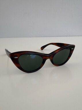 VTG RAY-BAN Sunglasses W0960